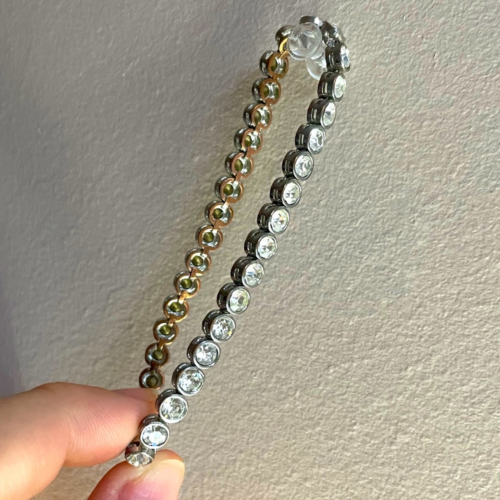 Tennis bracelet